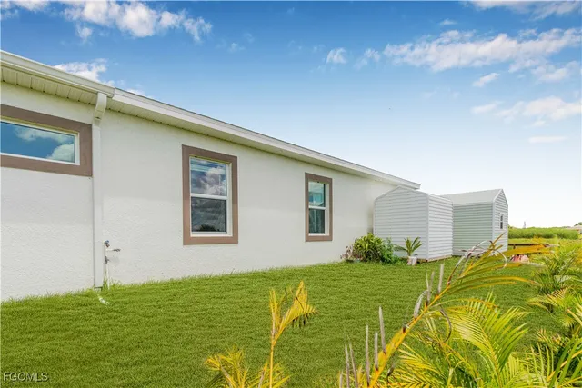 $337,000 | 7005 Berwick Circle, LaBelle, FL 33935