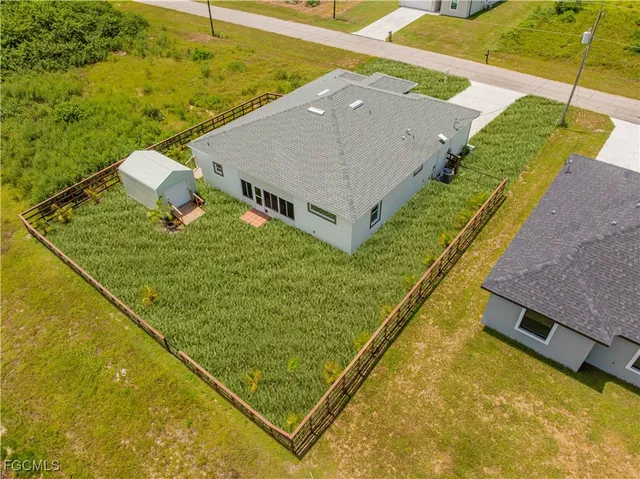 $337,000 | 7005 Berwick Circle, LaBelle, FL 33935