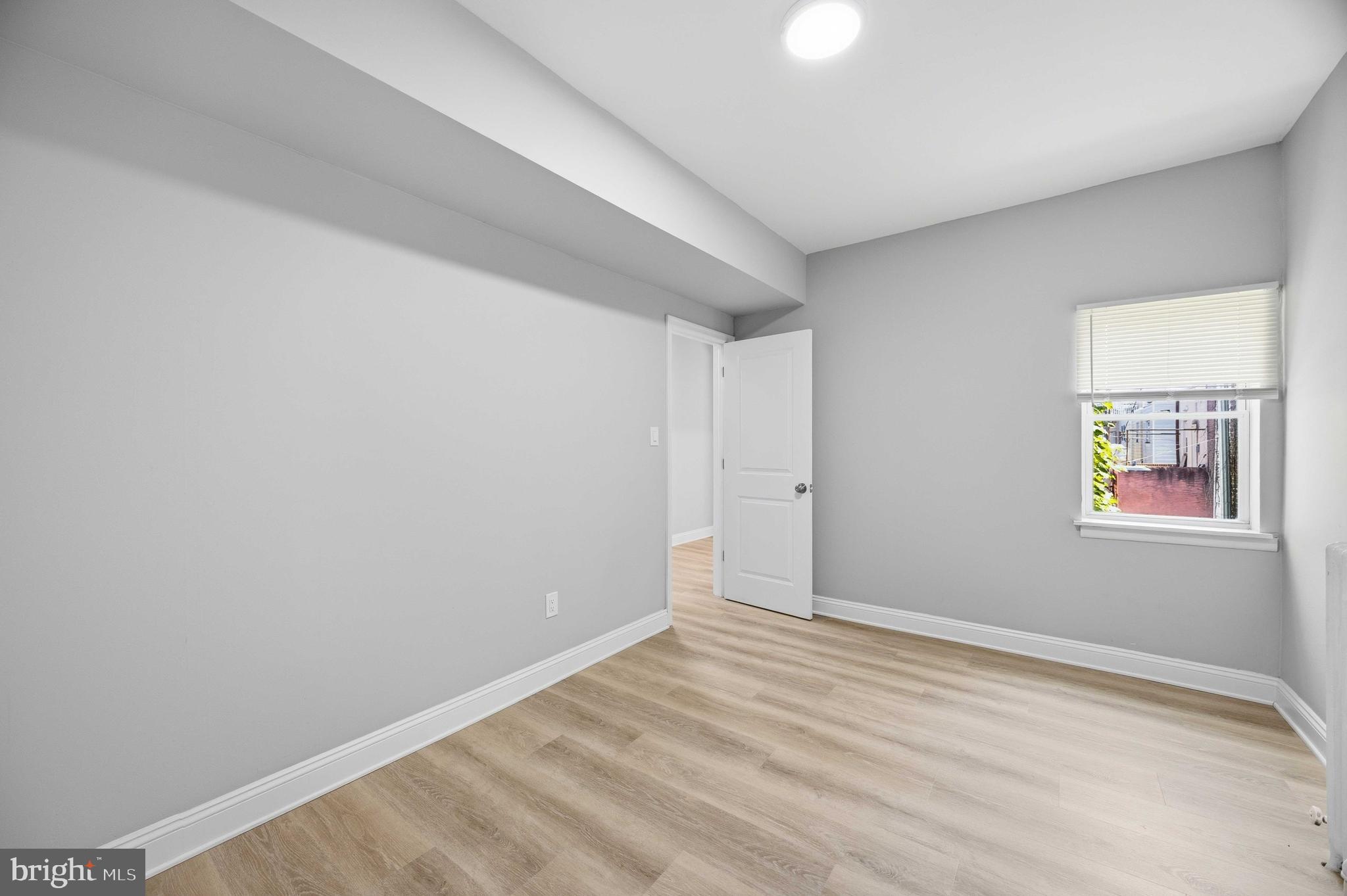 2139 South 15th Street Philadelphia, PA 19145 - Photo 23 of 33 Bedroom 2
