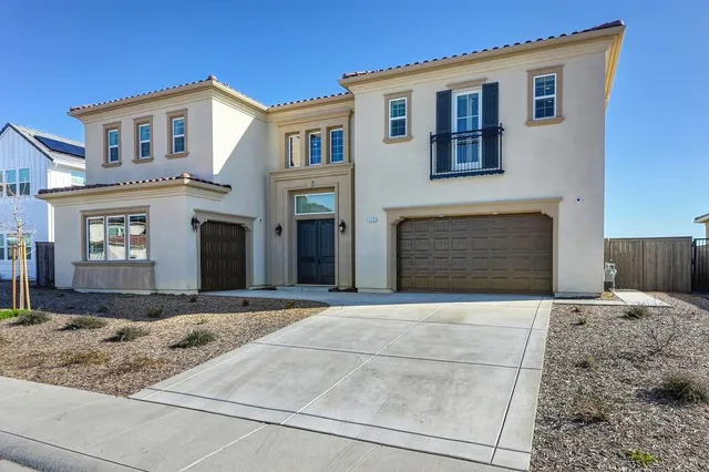 $1,820,000 | 4050 Whitney Vista Lane, Rocklin, CA 95677