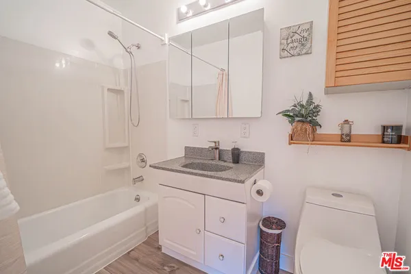 $4,300 | 35315 Glenwall Street, Agua Dulce, CA 91390