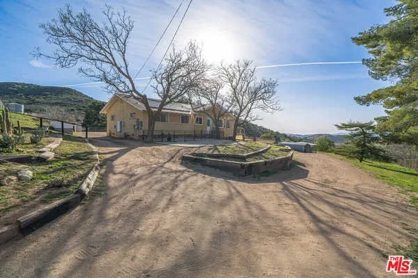 $4,300 | 35315 Glenwall Street, Agua Dulce, CA 91390