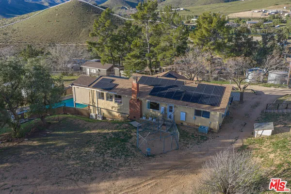 $4,300 | 35315 Glenwall Street, Agua Dulce, CA 91390