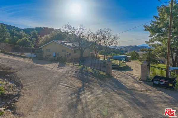 $4,300 | 35315 Glenwall Street, Agua Dulce, CA 91390