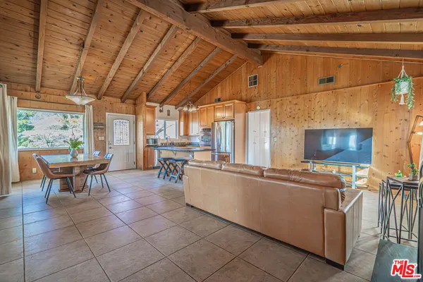 $4,300 | 35315 Glenwall Street, Agua Dulce, CA 91390