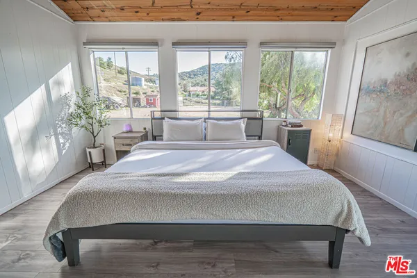 $4,300 | 35315 Glenwall Street, Agua Dulce, CA 91390