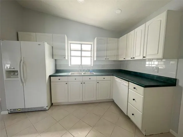 $3,100 | 4940 Northwest 92nd Avenue, Sunrise, FL 33351