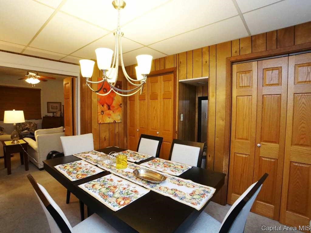 1006 Osburn Avenue Springfield, IL 62702 - Photo 4 of 20