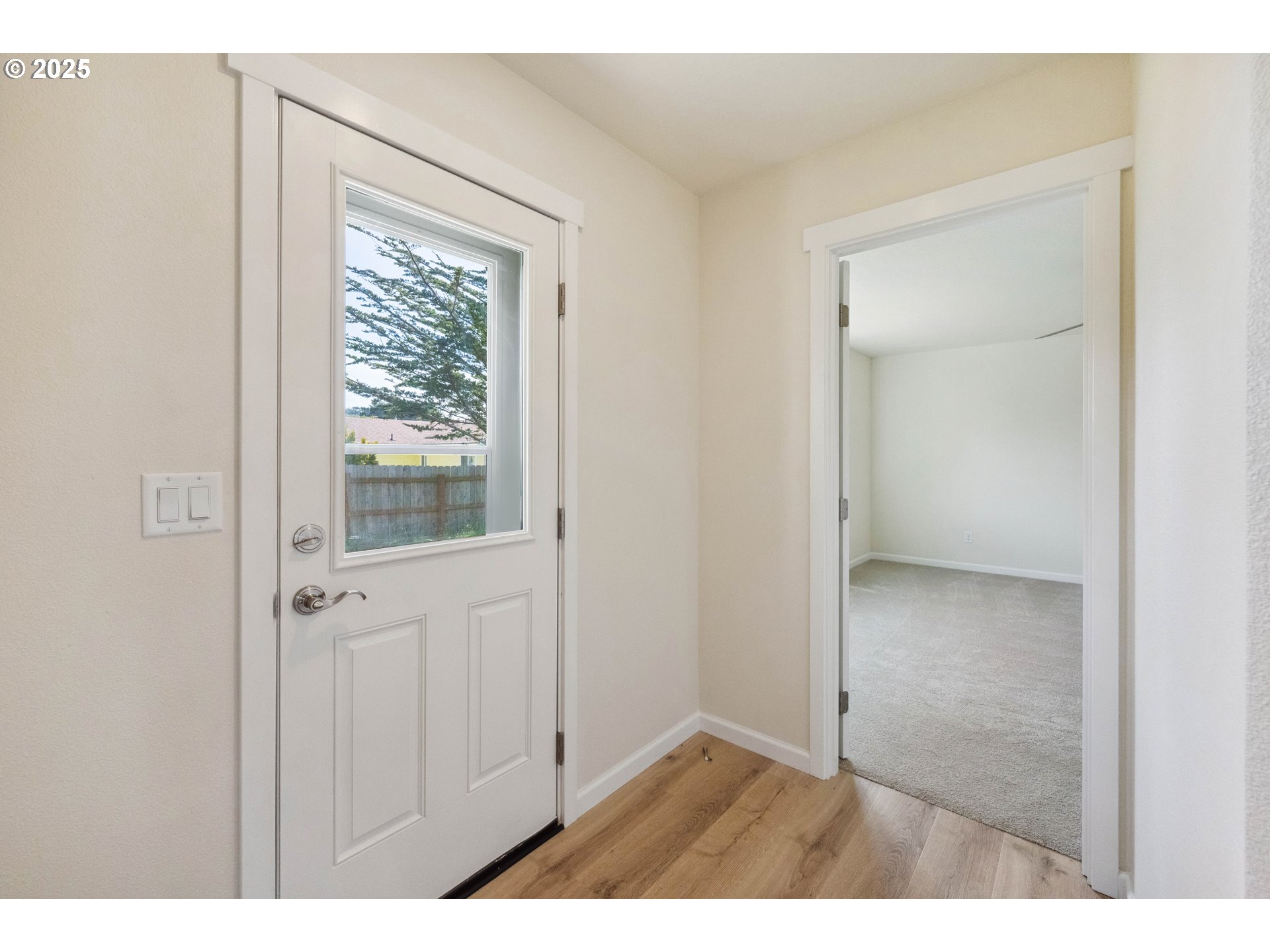 655 11th Street Southwest Bandon, OR 97411 - Photo 12 of 32