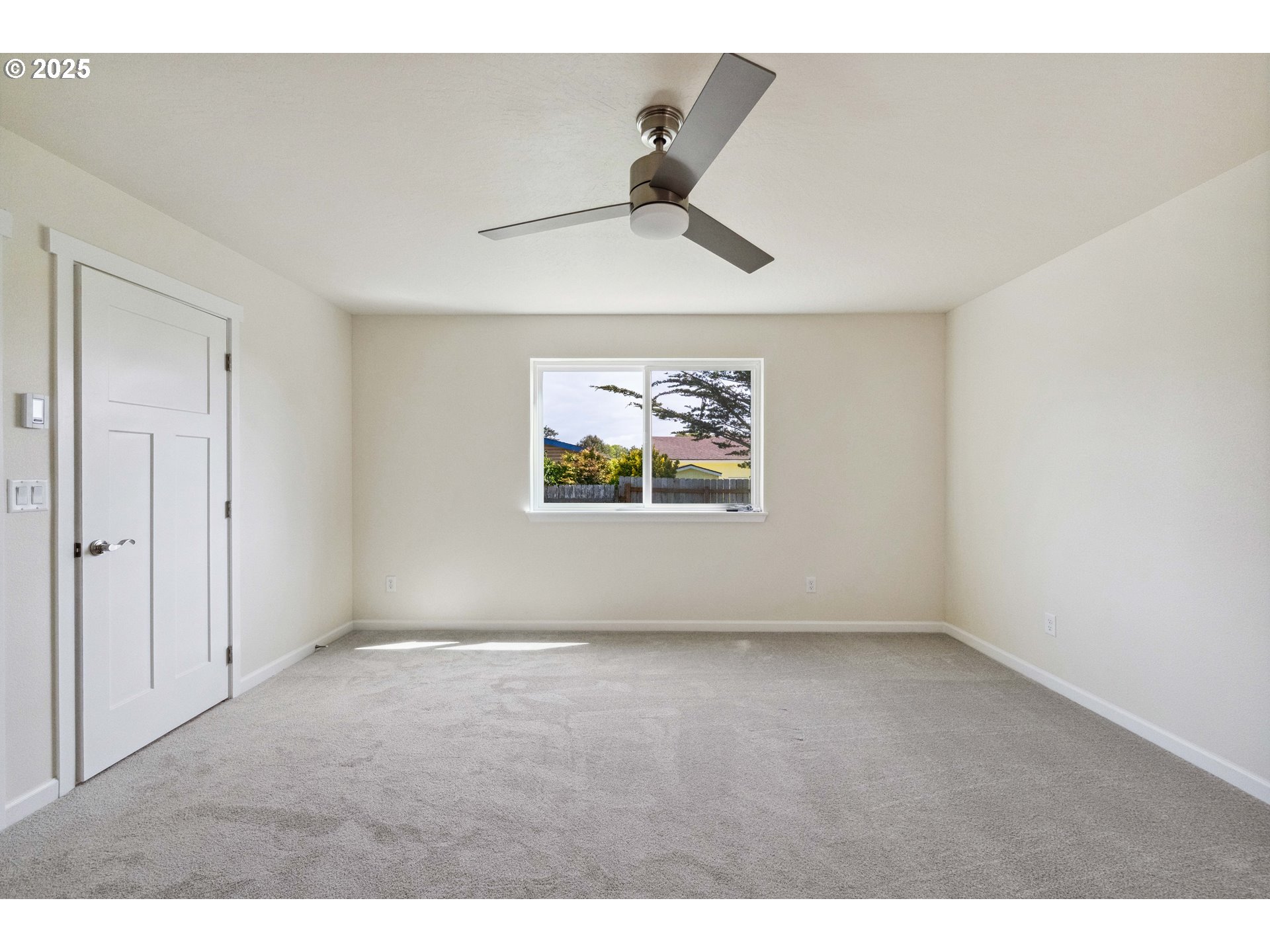 655 11th Street Southwest Bandon, OR 97411 - Photo 14 of 32