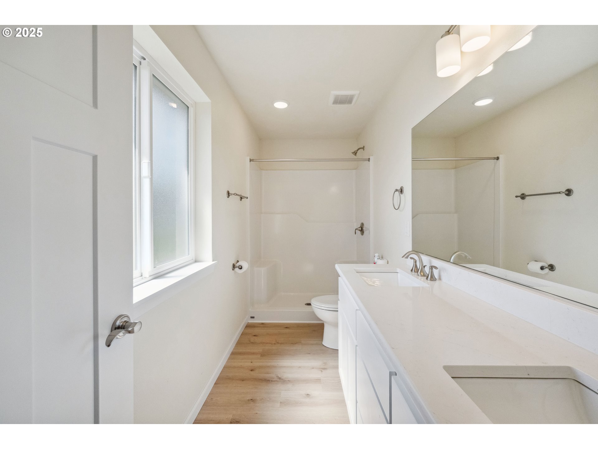 655 11th Street Southwest Bandon, OR 97411 - Photo 15 of 32