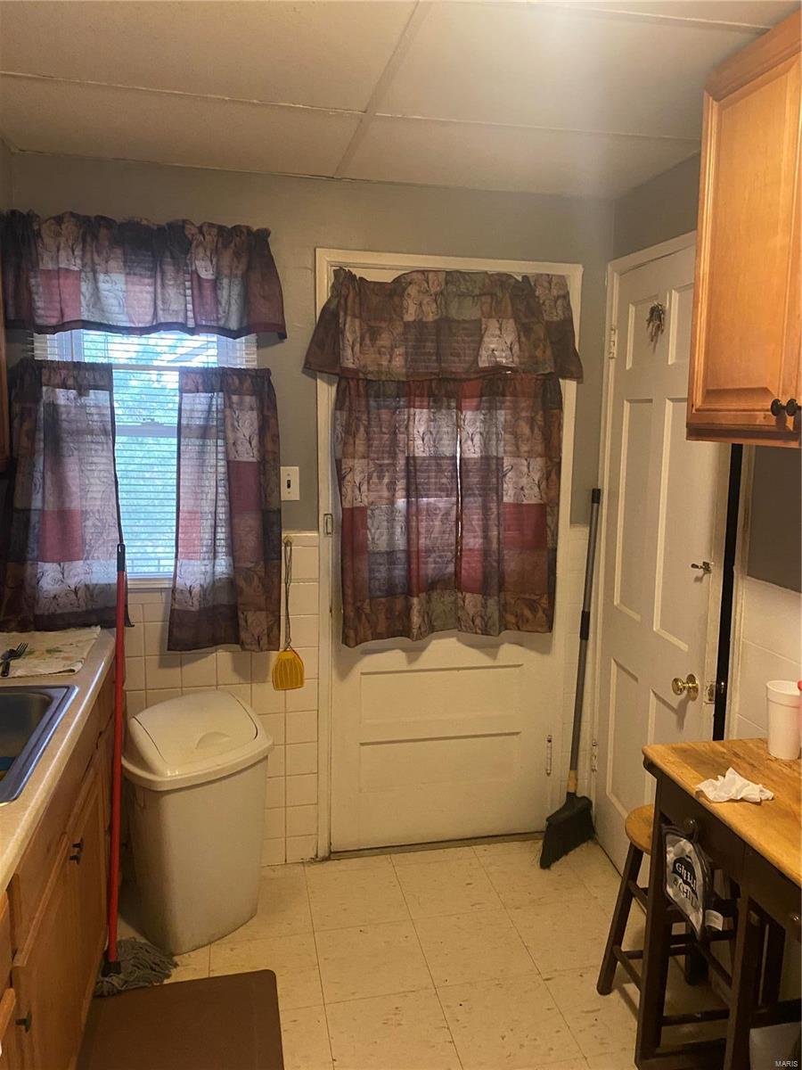 7716 Monroe Drive St. Louis, MO 63133 - Photo 12 of 27