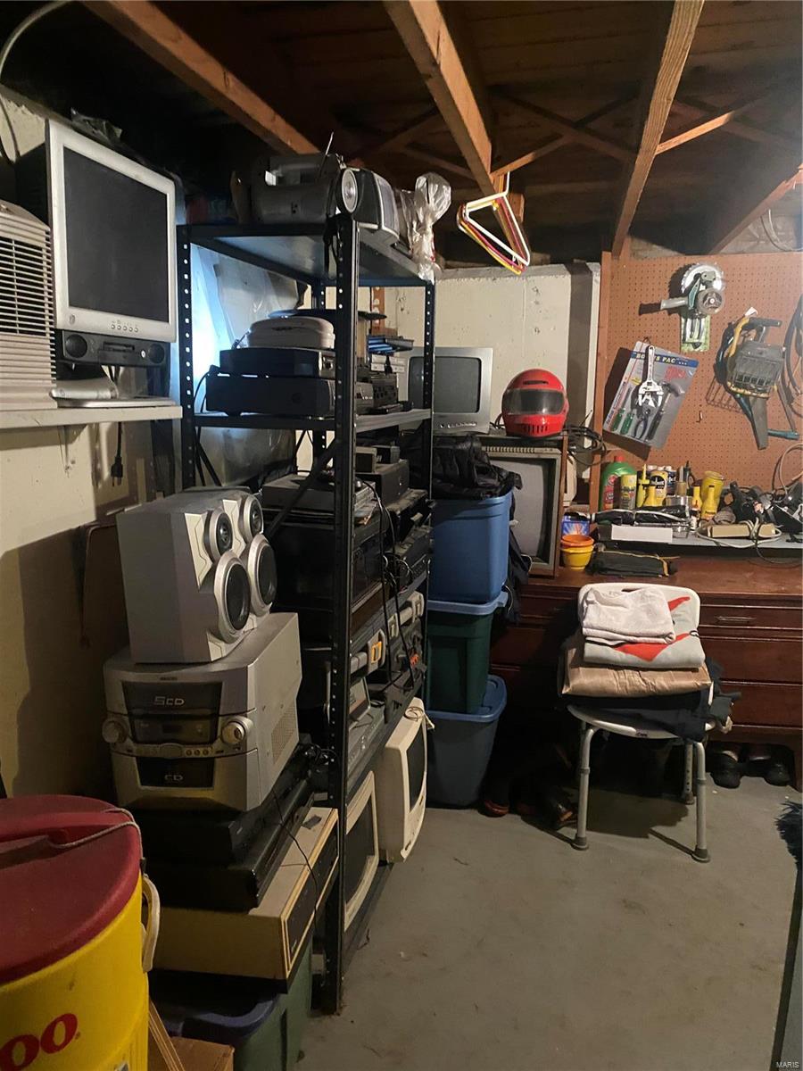 7716 Monroe Drive St. Louis, MO 63133 - Photo 20 of 27