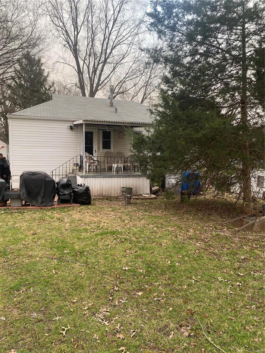 7716 Monroe Drive St. Louis, MO 63133 - Photo 2 of 27