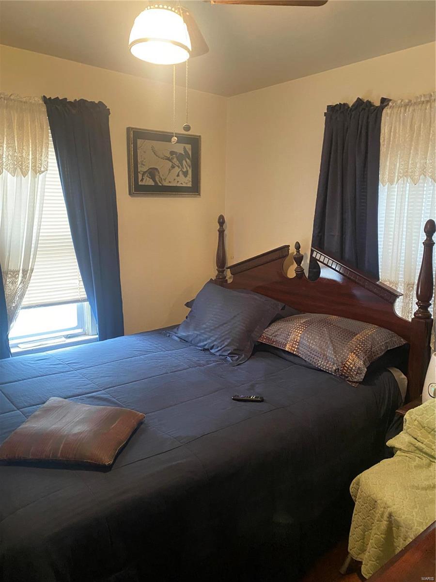 7716 Monroe Drive St. Louis, MO 63133 - Photo 9 of 27