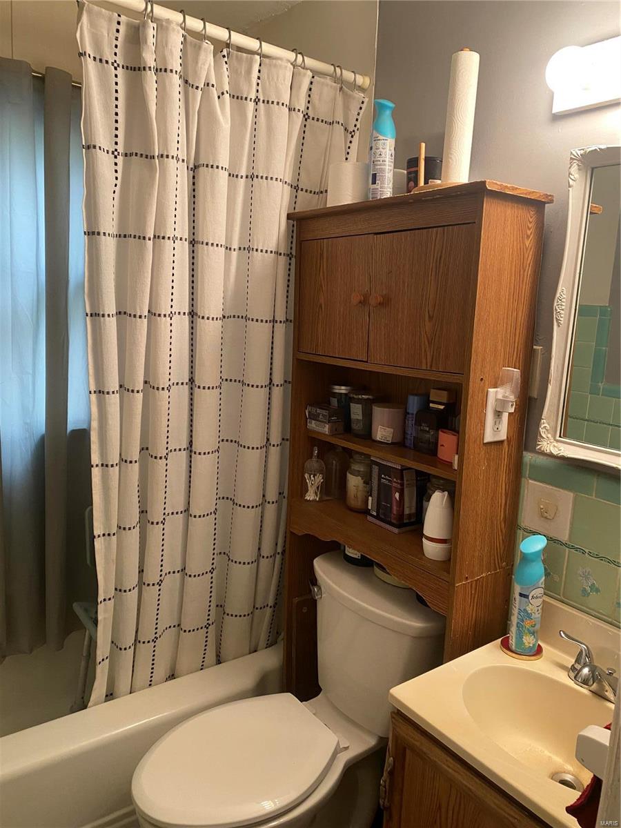 7716 Monroe Drive St. Louis, MO 63133 - Photo 10 of 27