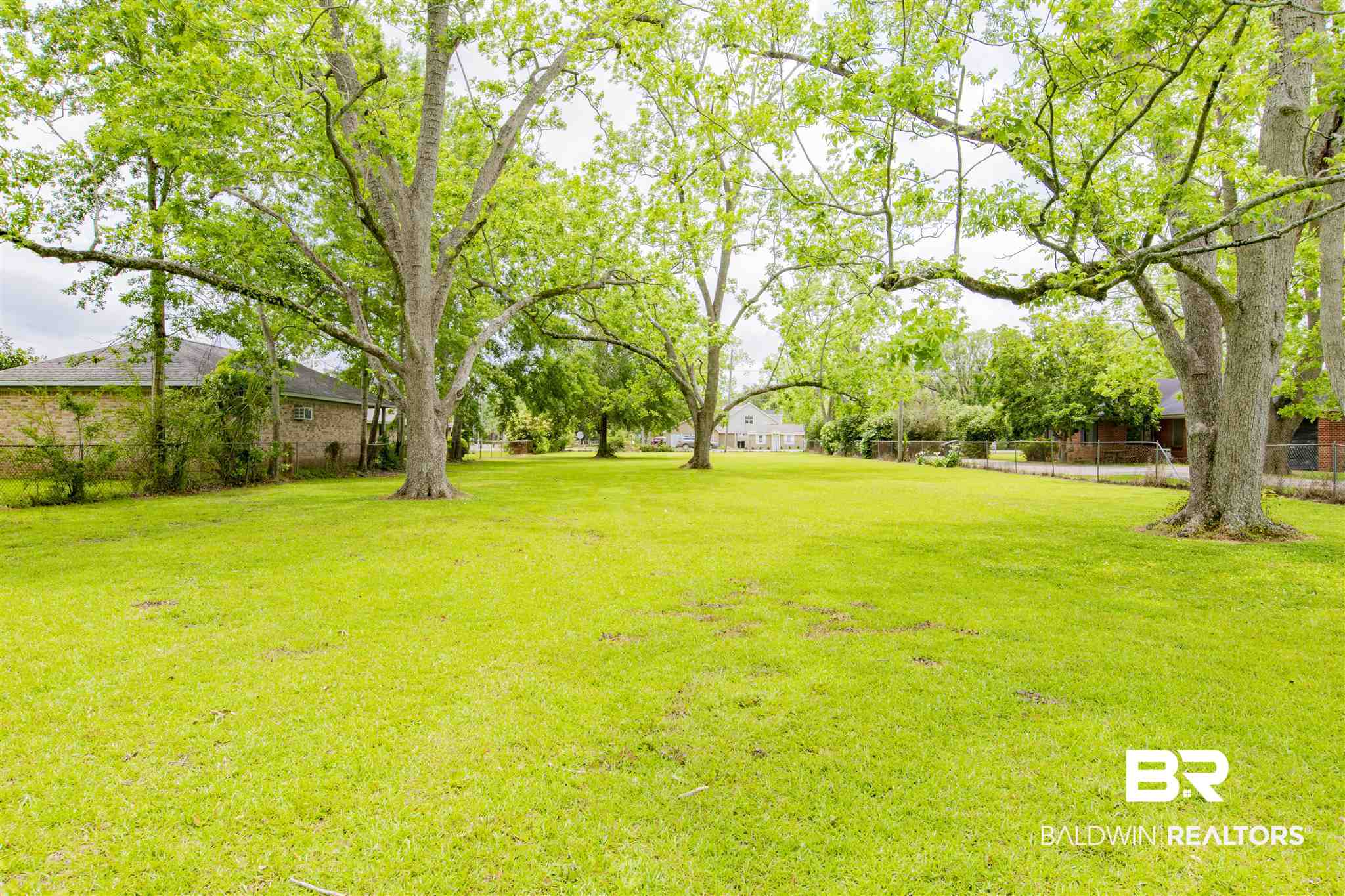 706 West Laurel Avenue Foley, AL 36535 - Photo 20 of 33
