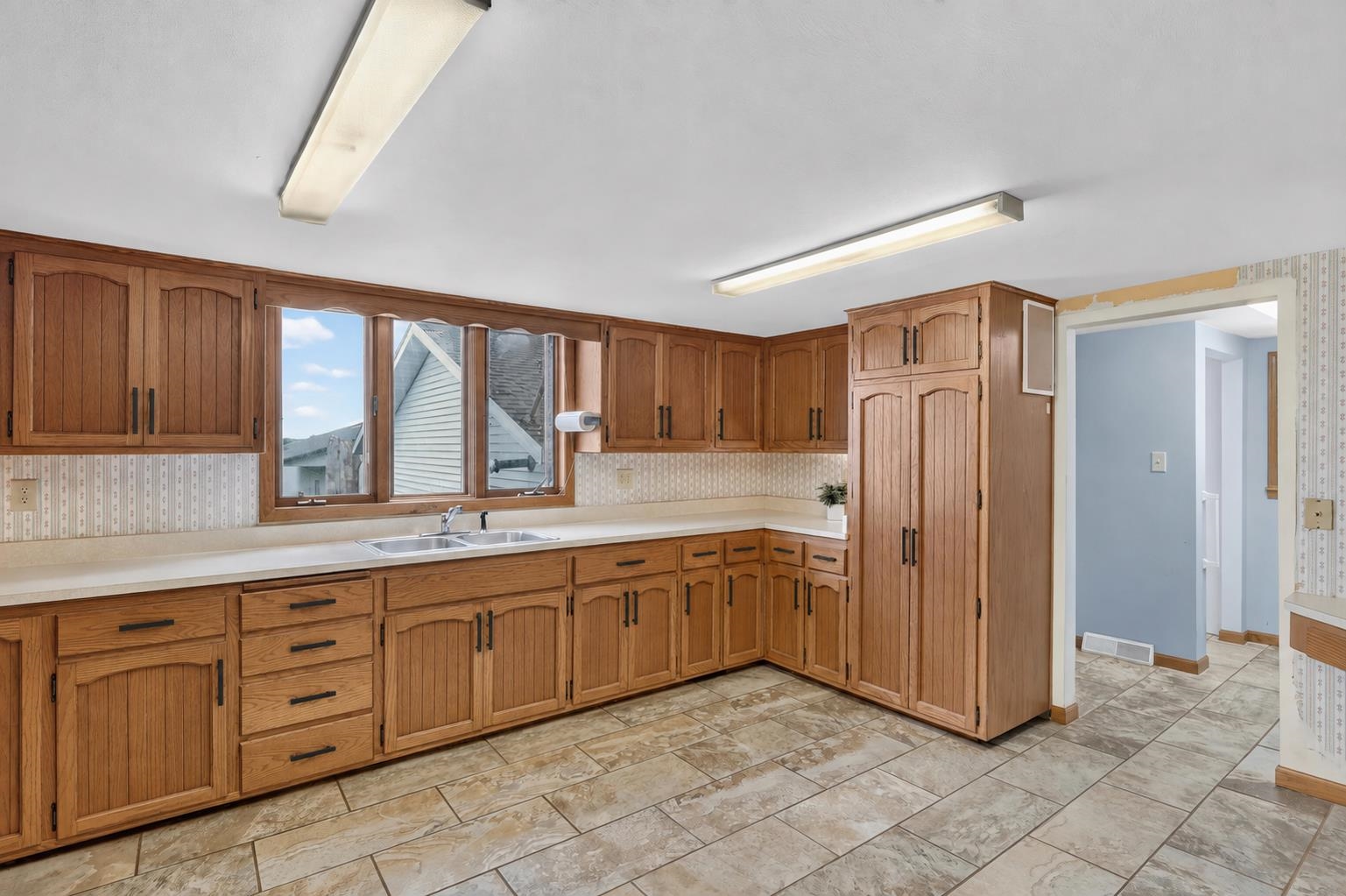 1270 Hillside Road Edgerton, WI 53534 - Photo 11 of 72 Gallery Image 11