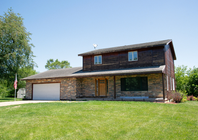 762 Marine Drive Dixon, IL 61021 - Photo 1 of 1