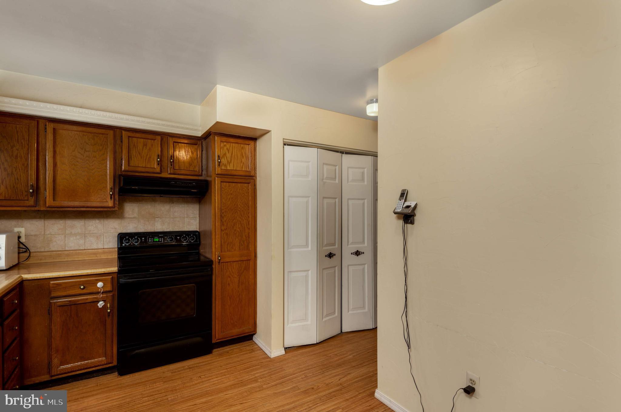 1126 Pond Road Harrisburg, PA 17111 - Photo 7 of 25 Plenty of cabinets...
