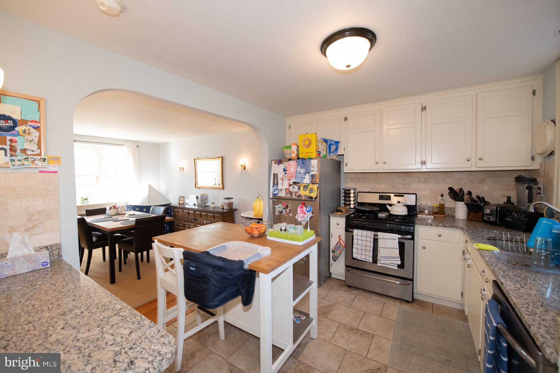110 Hilltop Road Philadelphia, PA 19118 - Photo 12 of 41 Gallery Image 12
