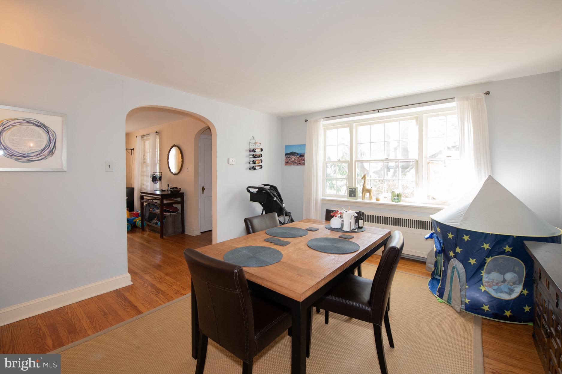 110 Hilltop Road Philadelphia, PA 19118 - Photo 10 of 41 Gallery Image 10