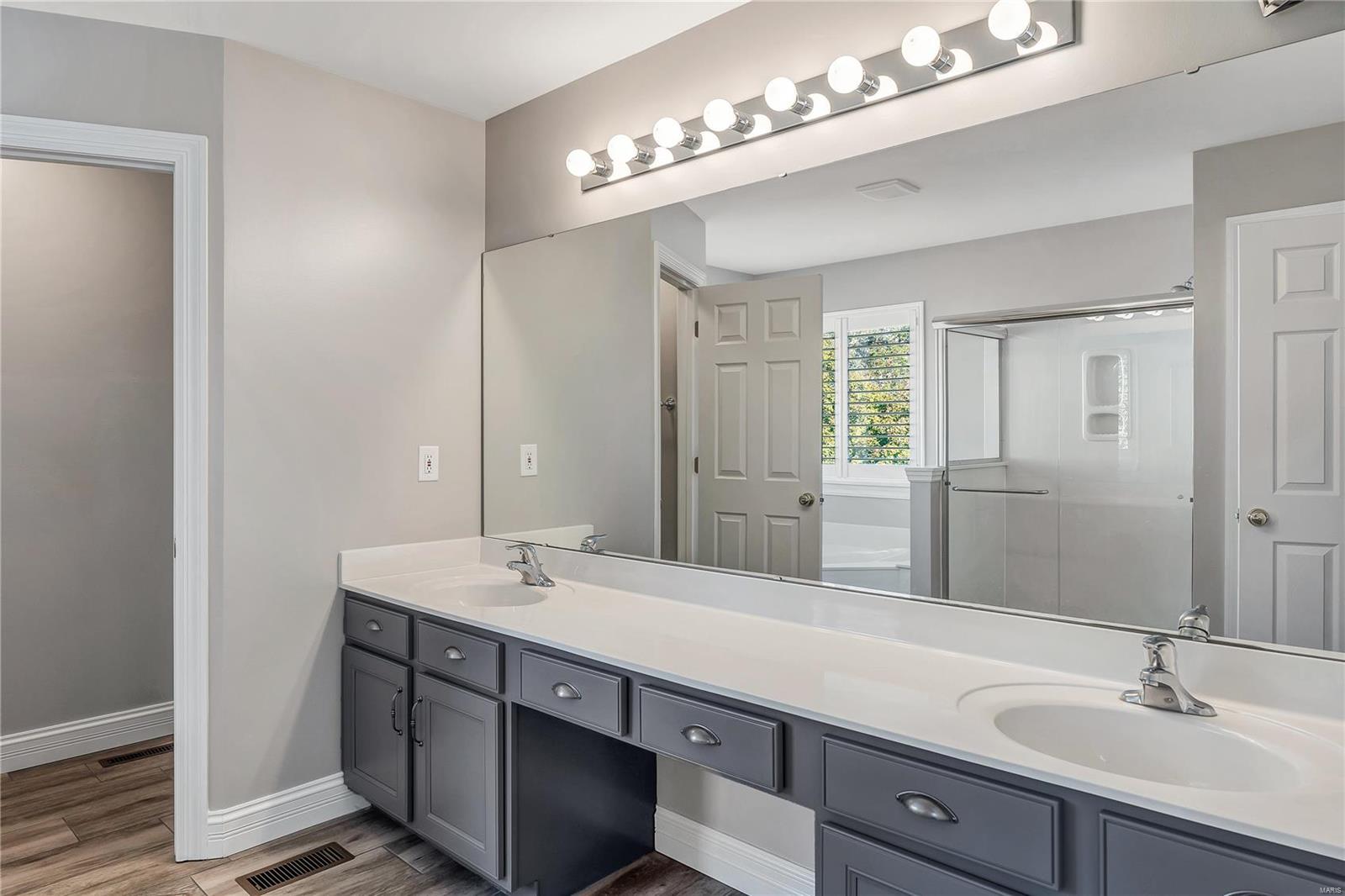 552 Forby Estates Drive Eureka, MO 63025 - Photo 33 of 54