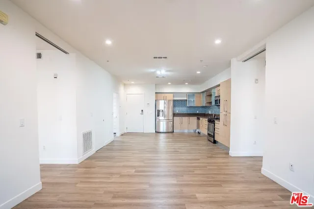 $3,150 | 1234 Wilshire Boulevard, Unit 203, Los Angeles, CA 90017