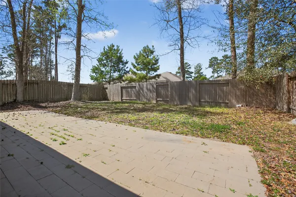 $348,000 | 2080 Lost Timbers Drive, Conroe, TX 77304