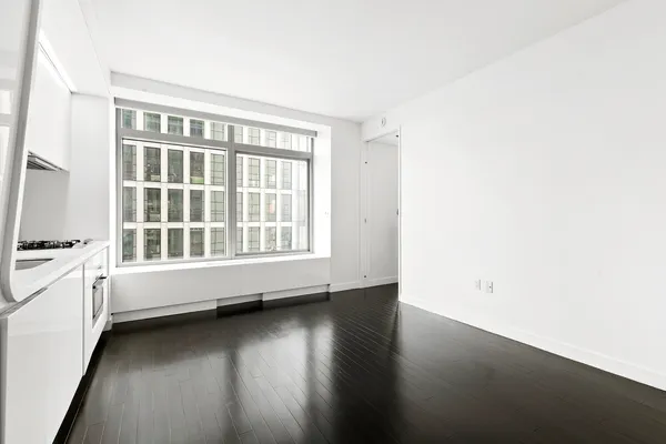$745,000 | 123 Washington Street, Unit 51H | Financial District
