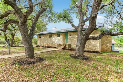$427,000 | 224 Circle Haven, Canyon Lake, TX 78133