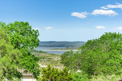 $427,000 | 224 Circle Haven, Canyon Lake, TX 78133