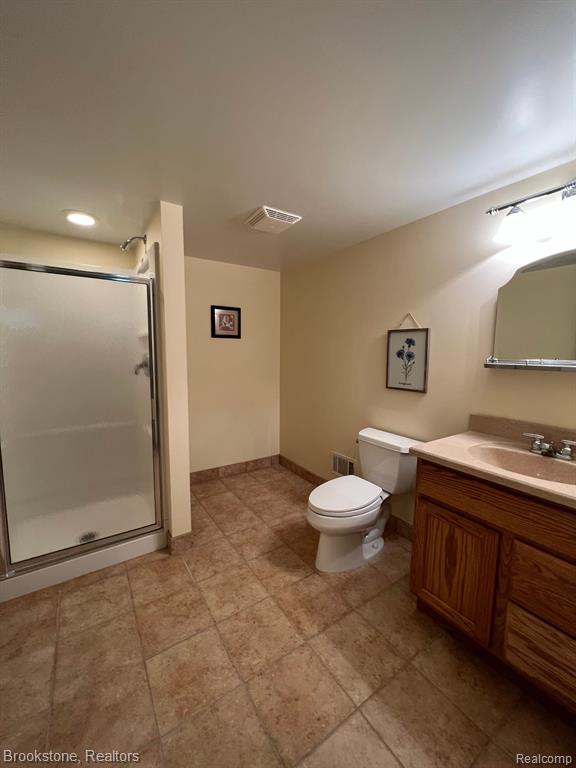 5397 Forest Ridge Drive, Unit 2 Clarkston, MI 48346 - Photo 41 of 44