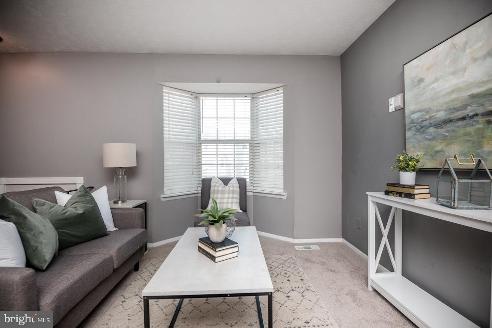 418 Kosoak Road Baltimore, MD 21220 - Photo 11 of 42 Living Room w/ bump out