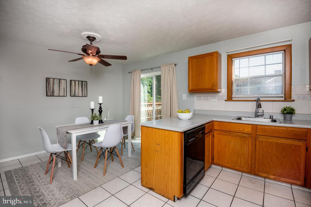 418 Kosoak Road Baltimore, MD 21220 - Photo 21 of 42 Kitchen/Dining Combo