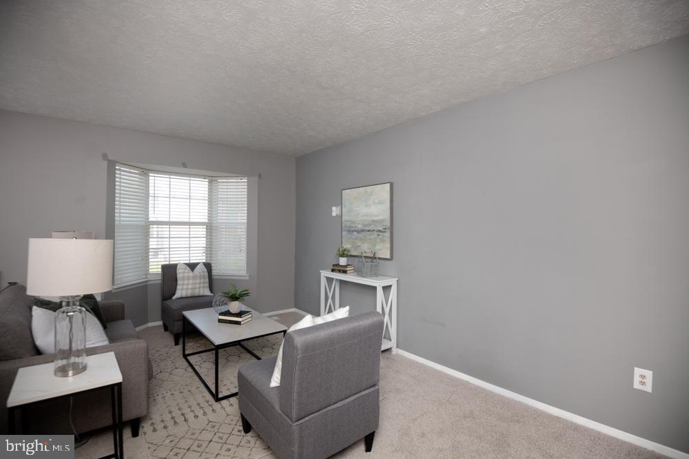 418 Kosoak Road Baltimore, MD 21220 - Photo 10 of 42 Living Room