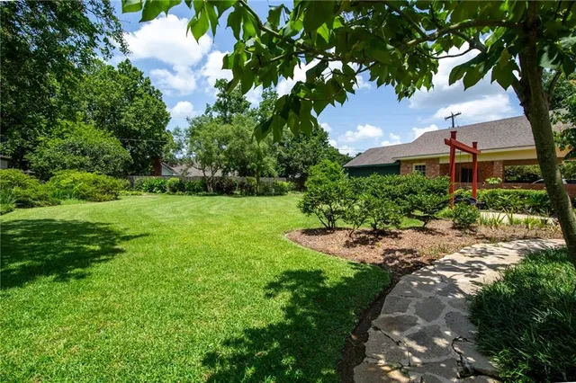 $464,000 | 4402 Wellington Boulevard, Alexandria, LA 71303