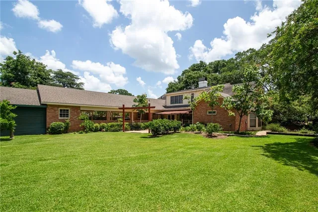 $464,000 | 4402 Wellington Boulevard, Alexandria, LA 71303