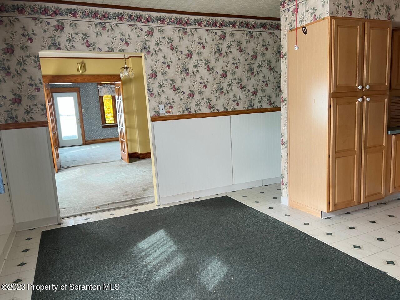 832 Spring Street Avoca, PA 18641 - Photo 7 of 24 Gallery Image 7