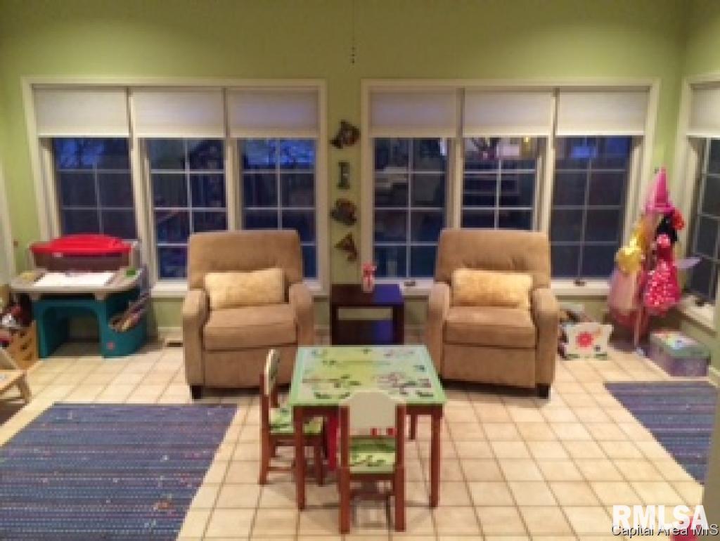 2008 Oak Creek Road Springfield, IL 62704 - Photo 5 of 13