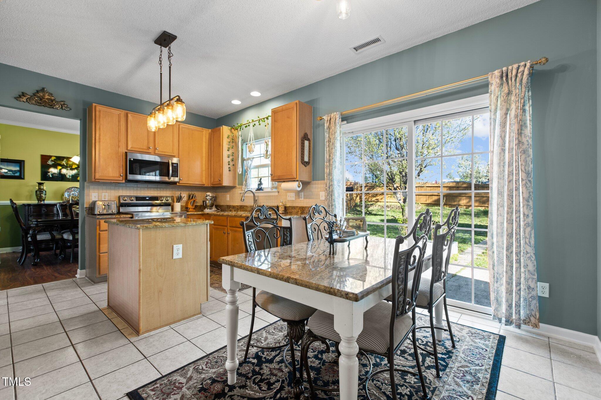 5405 Seaspray Lane Raleigh, NC 27610 - Photo 8 of 48 15-web-or-mls-2N6A0238