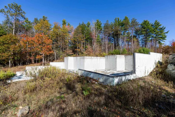 $276,000 | 385 Hauger Road, Thetford, VT 05075