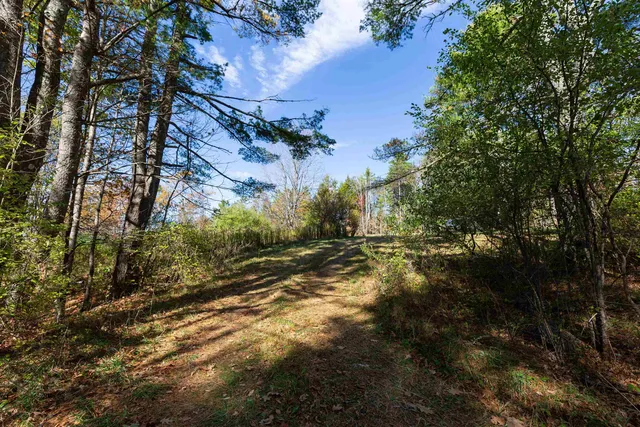 $276,000 | 385 Hauger Road, Thetford, VT 05075