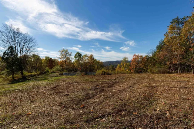 $276,000 | 385 Hauger Road, Thetford, VT 05075