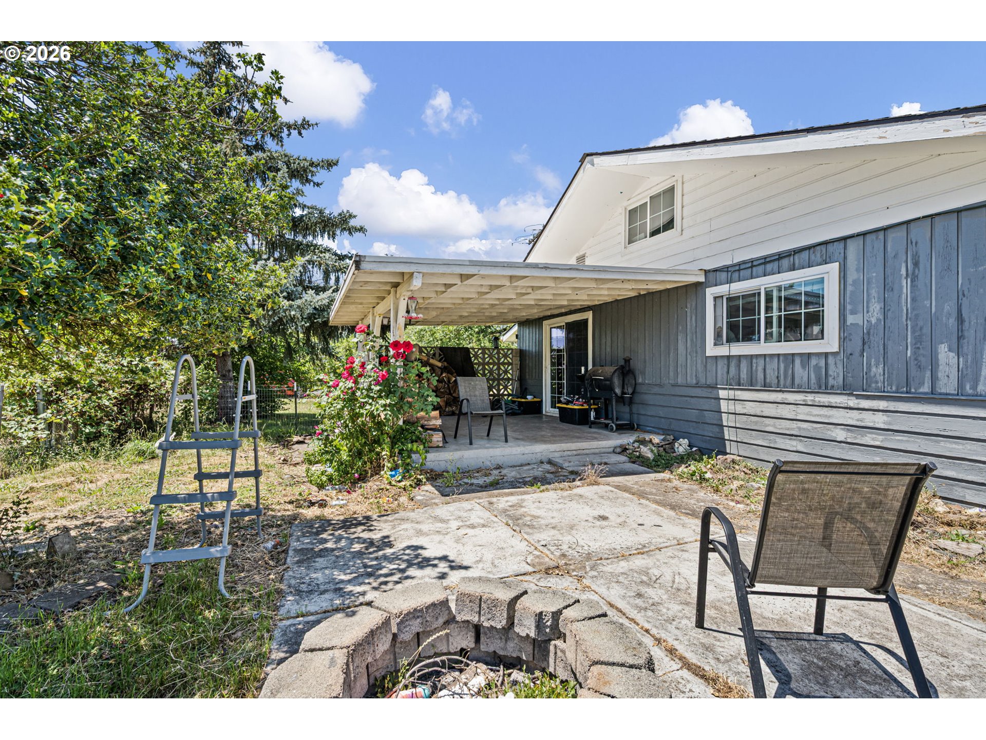 402 D Street Lowell, OR 97452 - Photo 30 of 32 Patio
