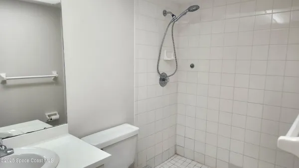 $1,450 | 725 Port Malabar Boulevard Northeast, Unit 301, Palm Bay, FL 32905