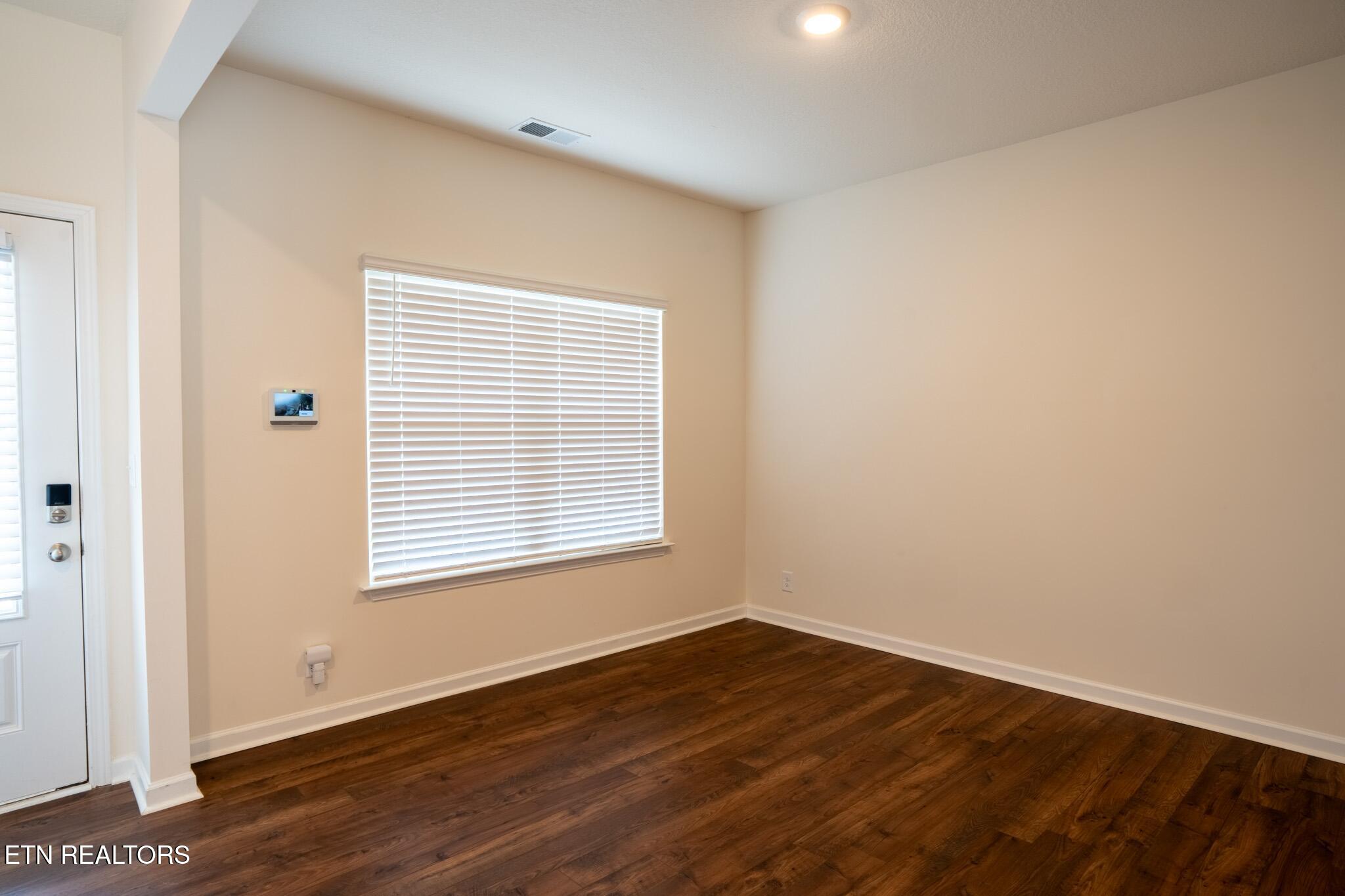 3116 Berna Way Morristown, TN 37814 - Photo 4 of 35 DSC02210-HDR
