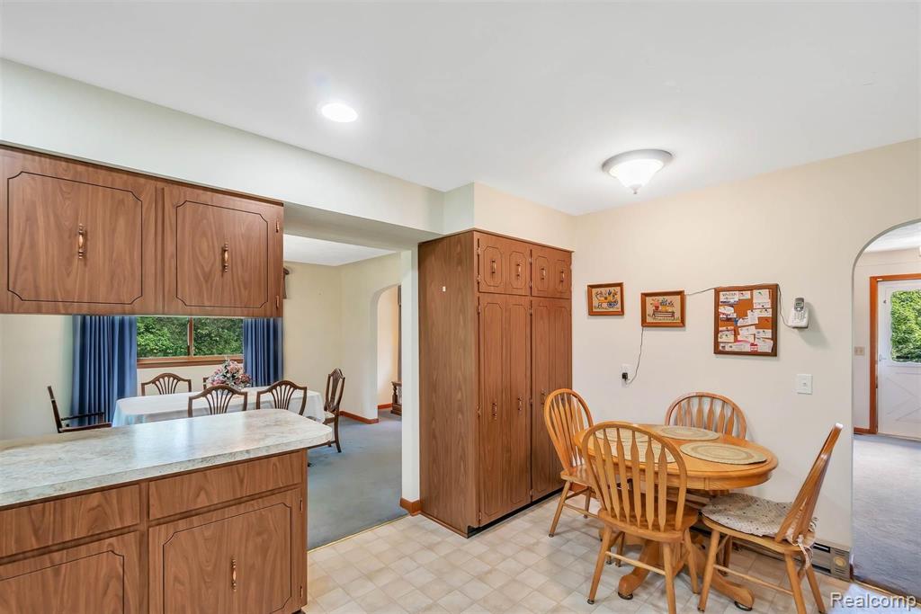 10100 West Allen Road Fowlerville, MI 48836 - Photo 12 of 42