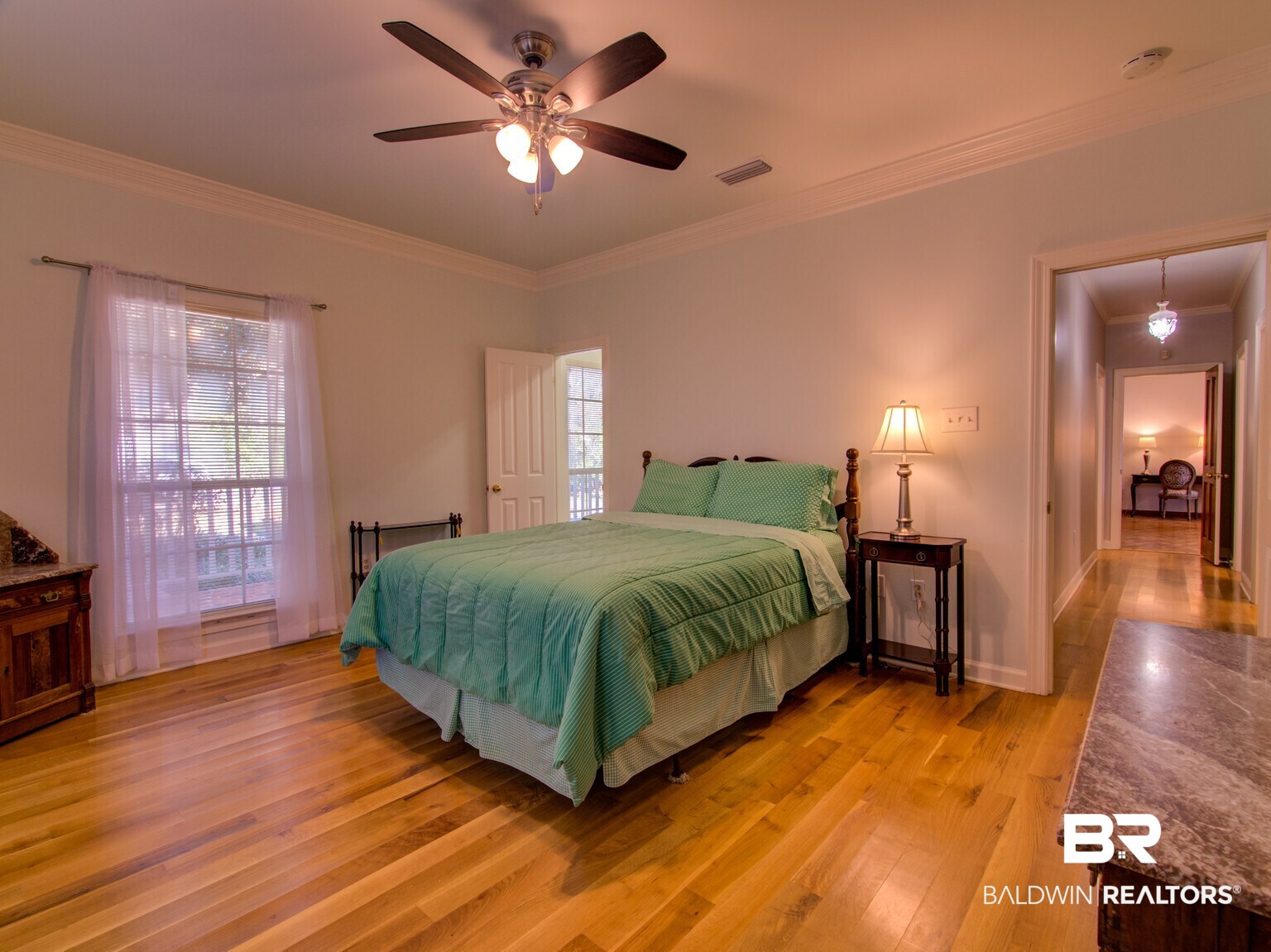 6401 Thompson Lane Daphne, AL 36526 - Photo 27 of 38 Second guestroom with window seat