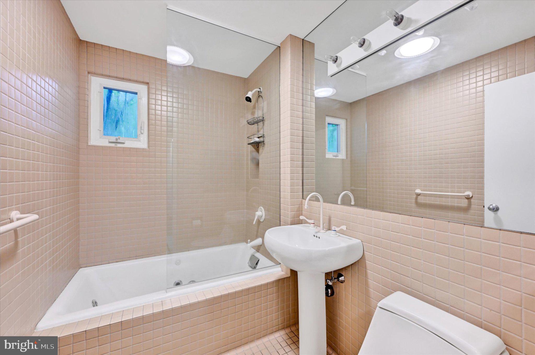 7710 Grasty Road Baltimore, MD 21208 - Photo 25 of 31 Gallery Image 25